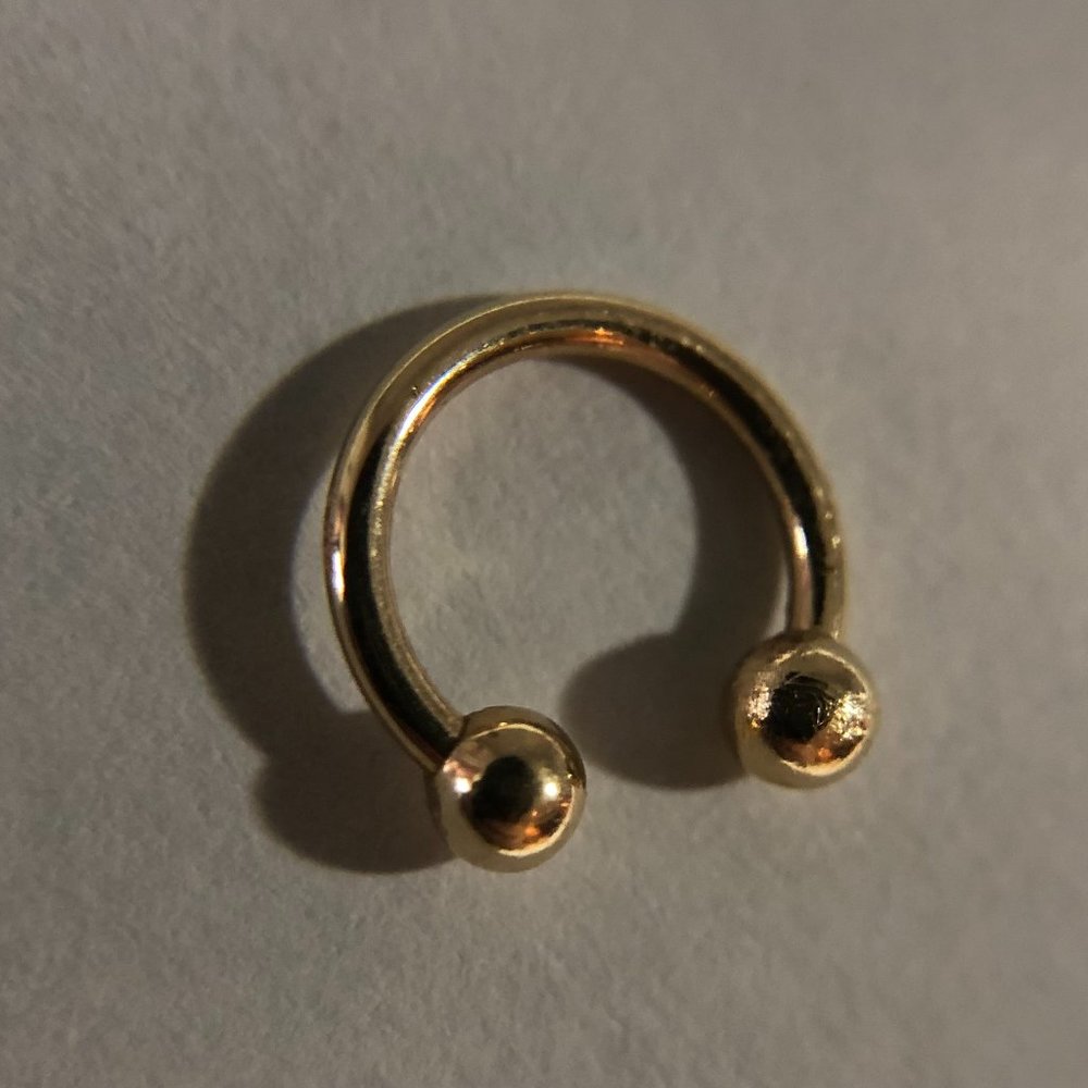 Solid Gold Septum Horseshoe